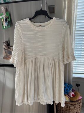 Free People Women’s Cream Ruffled Peplum Top